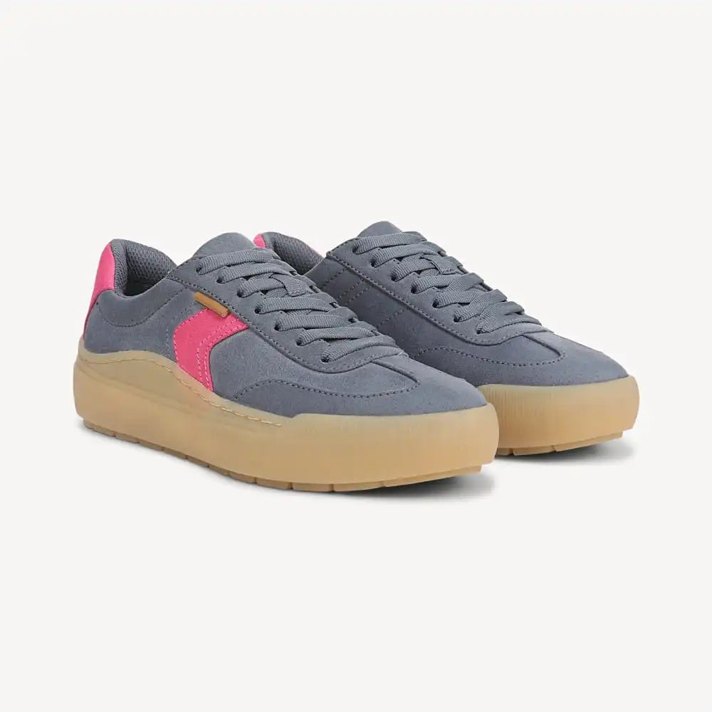 Women's Time Off Win Lace Sneaker