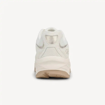 Women's High Energy Lace Up Sneaker