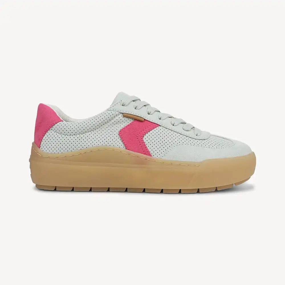 Women's Time Off Win Lace Sneaker