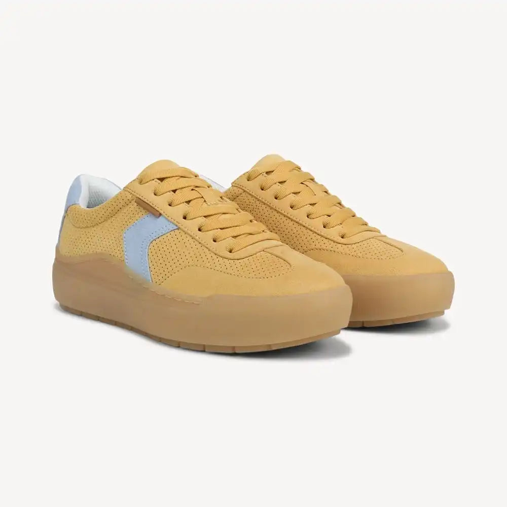 Women's Time Off Win Lace Sneaker