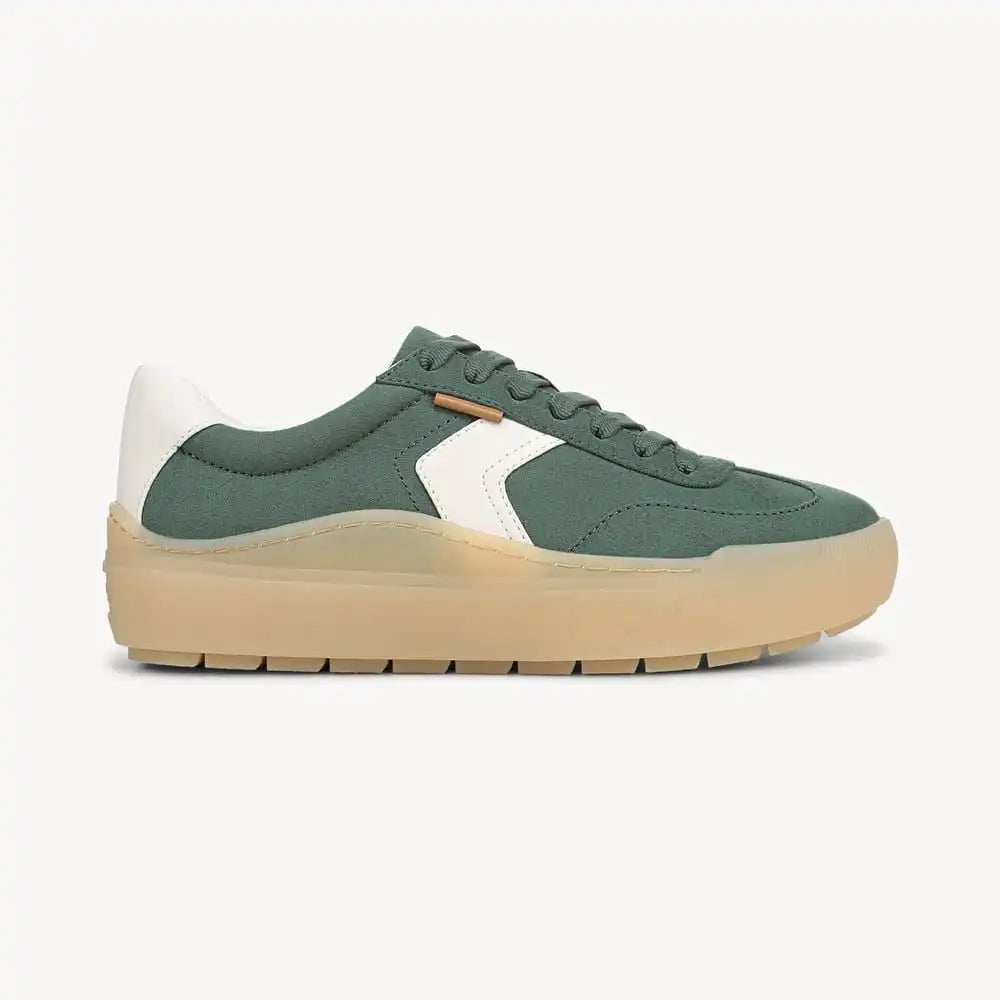 Women's Time Off Win Lace Sneaker