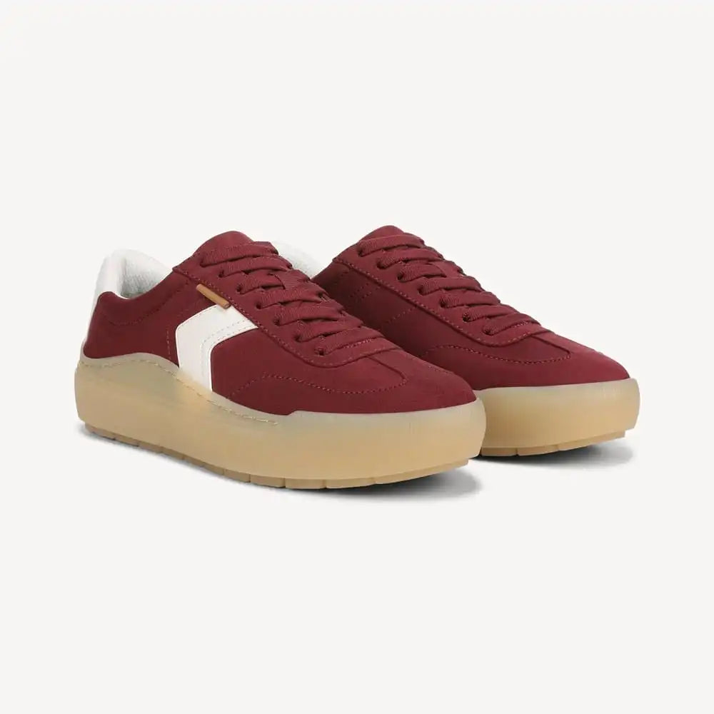 Women's Time Off Win Lace Sneaker