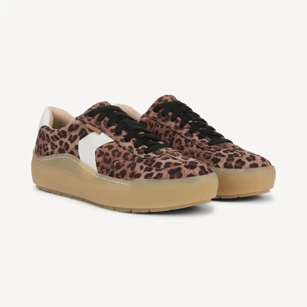 Women's Time Off Win Lace Sneaker