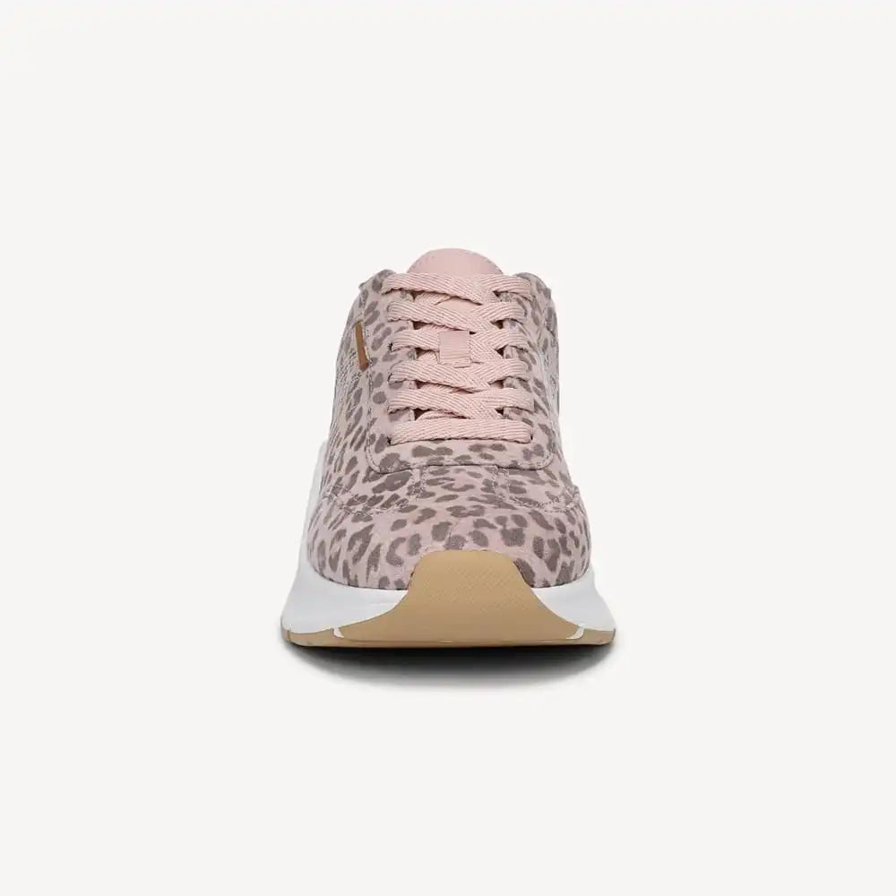 Women's Walk Mode Sneaker