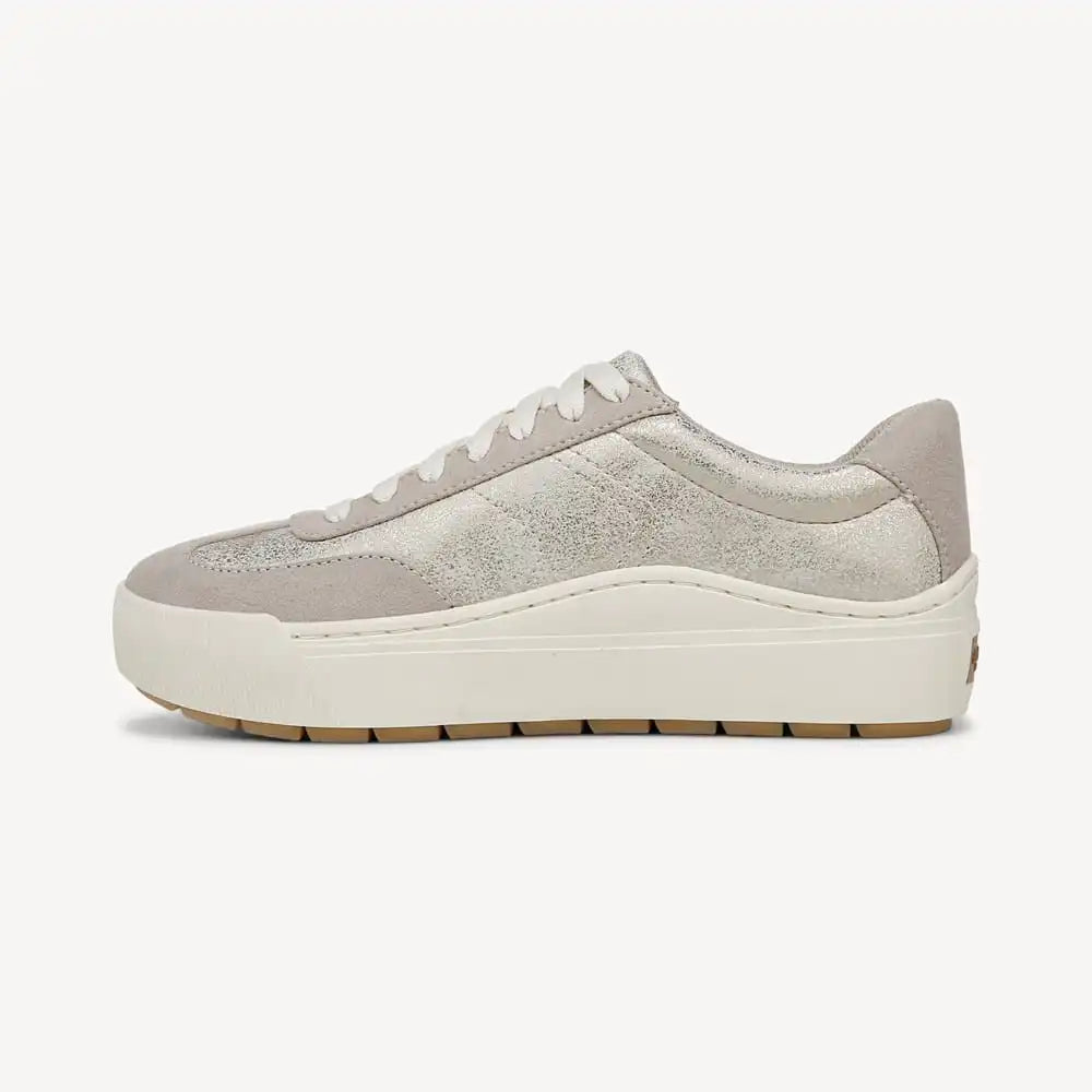 Women's Time Off Win Lace Sneaker