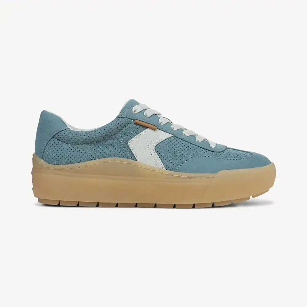 Women's Time Off Win Lace Sneaker